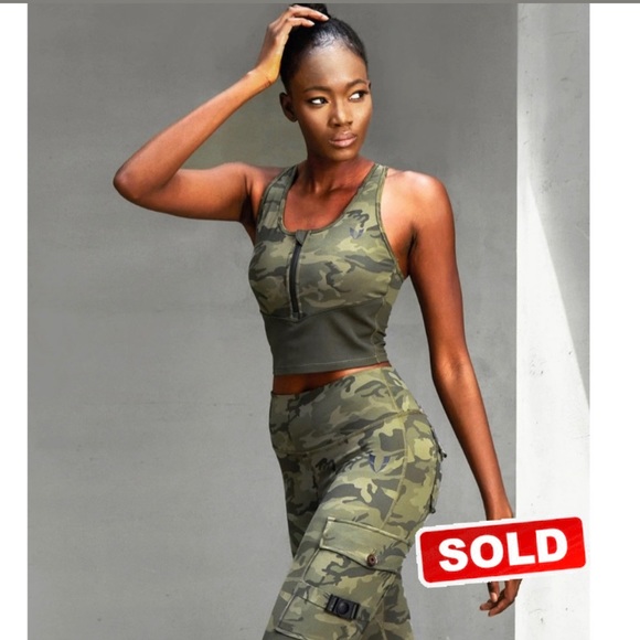 Firm ABS Pants - Firm ABS CAMO GREEN PADDED CROP TANK TOP & LEGGINGS 2pc SzL